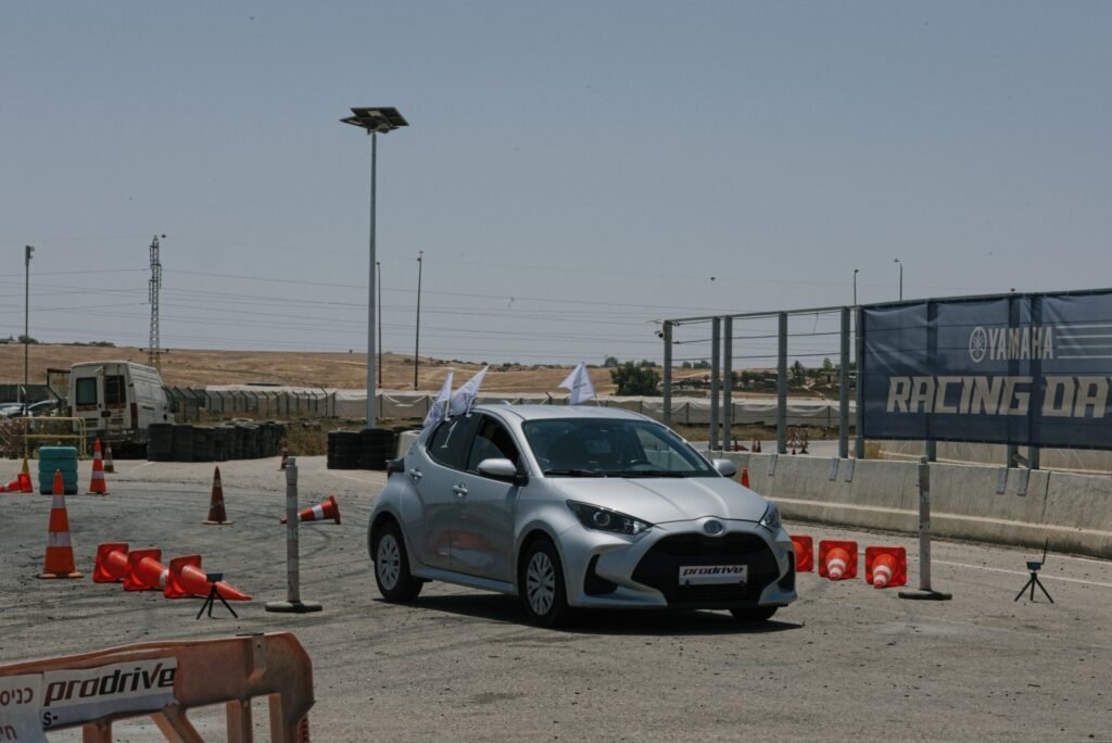 רישיון אפור לאופנוע שטח: מה חשוב לדעת לפני חוויית נהיגה במסלול ערד
